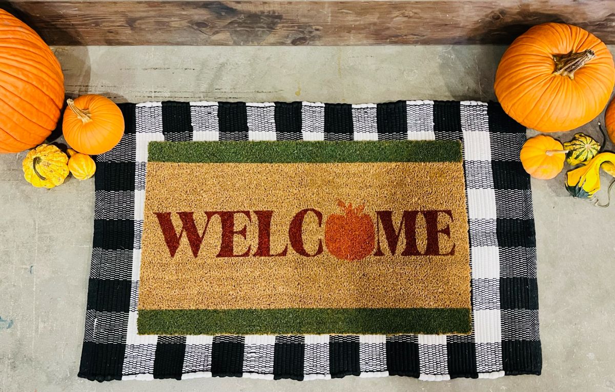 https://corkycanvas.com/wp-content/uploads/2023/10/Welcome-Doormat-Pumpkin.jpg